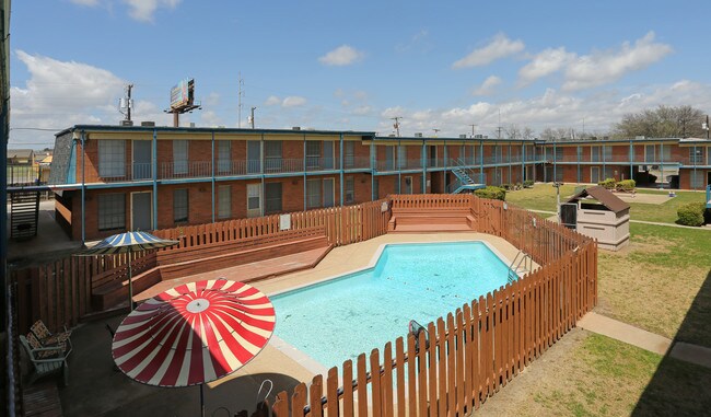 Eastgate in Killeen, TX - Foto de edificio - Building Photo