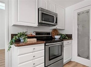 98 Navarre in Irvine, CA - Building Photo - Building Photo