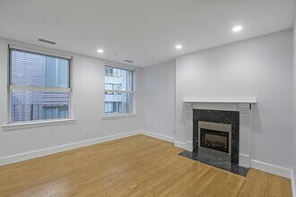 140 Boylston St, Unit 10 in Boston, MA - Building Photo - Building Photo