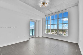 3301 NE 1st Ave, Unit H2509 in Miami, FL - Building Photo - Building Photo