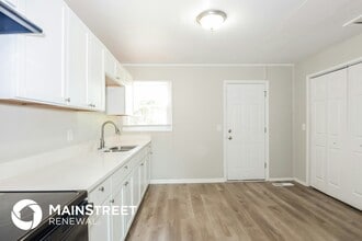 4030 Kalmar Dr in Indianapolis, IN - Building Photo - Building Photo