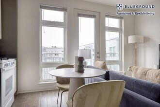445 Artisan Way in Somerville, MA - Building Photo - Building Photo