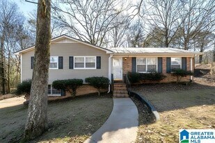 1327 3rd Ave SW in Alabaster, AL - Building Photo