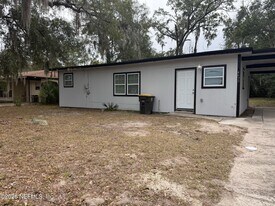 4692 Portsmouth Ave in Jacksonville, FL - Building Photo