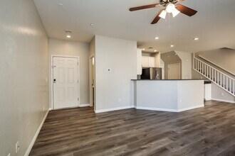 6204 Joaquin Hills Ct in Las Vegas, NV - Building Photo - Building Photo