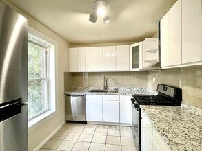 350 Congress St, Unit 350 Congress Street in Troy, NY - Building Photo - Building Photo