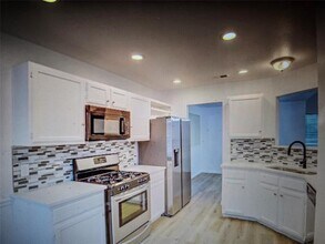 7806 Spinnaker Cove in Rowlett, TX - Building Photo - Building Photo