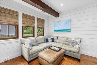 5 Ledge Rd in Newport, RI - Building Photo - Building Photo