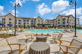 Ryon in Richmond, TX - Foto de edificio - Building Photo