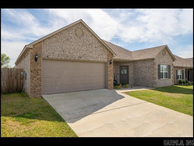 2090 Matthews Meadow Ln in Conway, AR - Building Photo - Building Photo