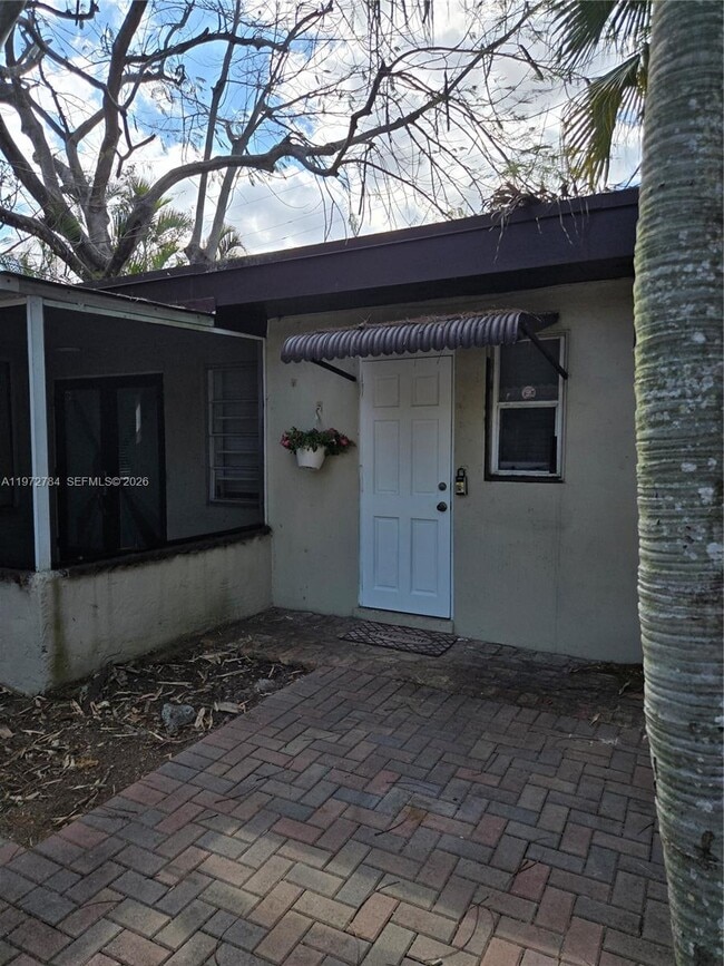 1445 N Andrews Ave in Fort Lauderdale, FL - Building Photo - Building Photo