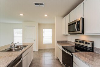 2921 Great Abaco Way in Bradenton, FL - Building Photo - Building Photo