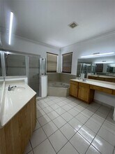 3725 NE 10th St in Homestead, FL - Building Photo - Building Photo
