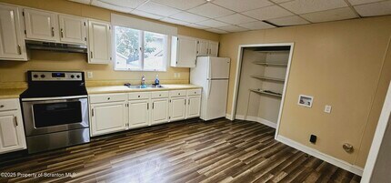 110 Ash St in Scranton, PA - Building Photo - Building Photo
