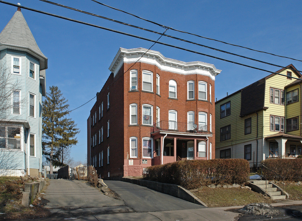 38-40 Brown St in Hartford, CT - Building Photo
