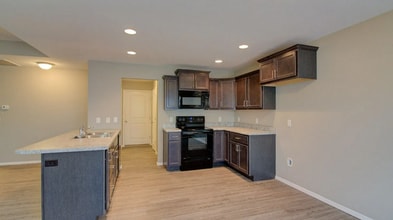 532 W Melody Ln in Republic, MO - Building Photo - Building Photo