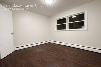 6010 W Fullerton Ave in Chicago, IL - Building Photo - Building Photo