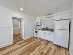 12906 NE 6th Ave-Unit -6 in North Miami, FL - Building Photo - Building Photo