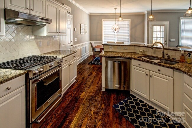 property at 10400 Orchid Hill Ln