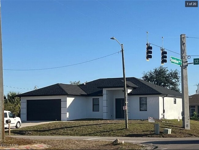 3327 12th St W in Lehigh Acres, FL - Building Photo - Building Photo