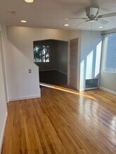 1638 N Washtenaw Ave, Unit 2 in Chicago, IL - Building Photo - Building Photo