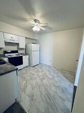 33 University Dr-Unit -2 in Colorado Springs, CO - Building Photo - Building Photo