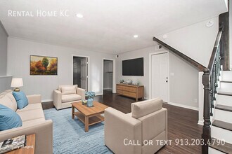 10186 Haskins St in Lenexa, KS - Building Photo - Building Photo