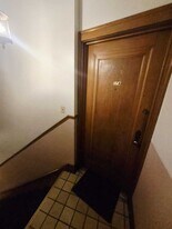 1014 E Prairie Ave in Des Plaines, IL - Building Photo