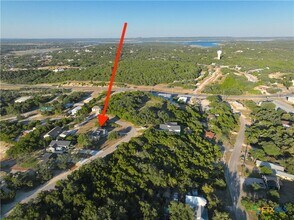 849 Scenic Hills Dr in Canyon Lake, TX - Foto de edificio - Building Photo