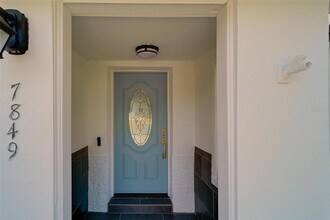 7849 86th Way N in Seminole, FL - Building Photo - Building Photo