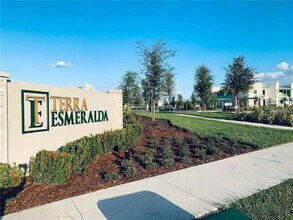 4715 Terra Esmeralda Dr in Kissimmee, FL - Building Photo - Building Photo