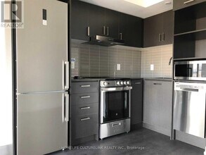 219 Dundas St E in Toronto, ON - Building Photo - Building Photo