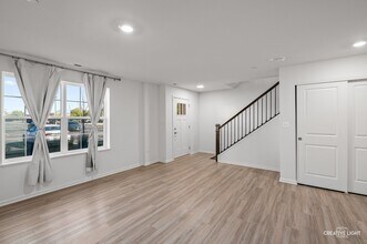 2906 Reflection Dr in Naperville, IL - Building Photo - Building Photo