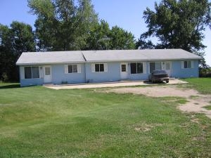 Madison St in Brandt, SD - Building Photo