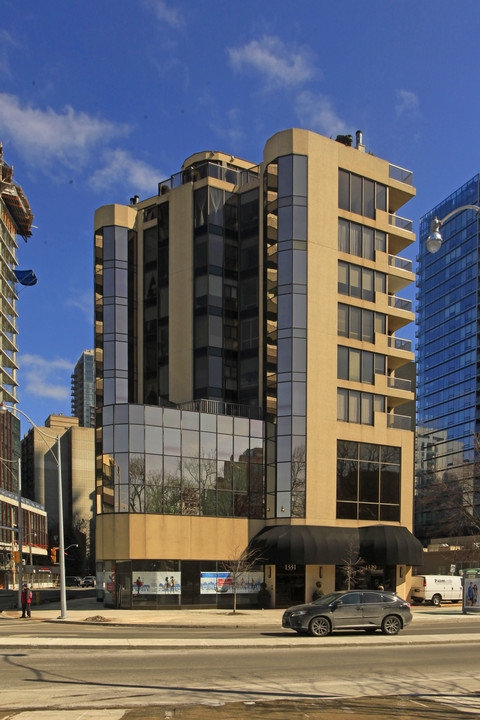 Yorkville Toronto Condos in Toronto, ON - Building Photo