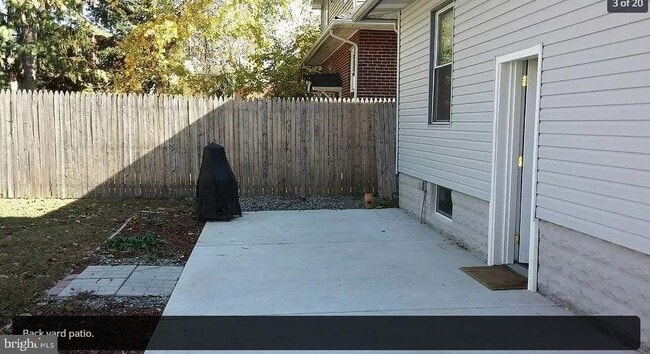 property at 21 W 2nd Ave