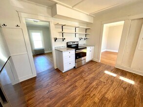 47 Summer St in Waterville, ME - Building Photo - Building Photo