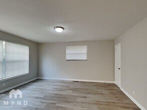 6627 Almond Ave in Jacksonville, FL - Building Photo - Building Photo
