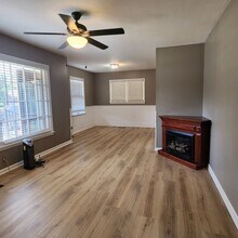 320 Roney Dr in Hopkinsville, KY - Foto de edificio - Building Photo