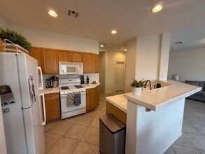 206 Heiple Ct in Henderson, NV - Building Photo - Building Photo