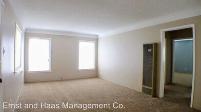 5889 Rose Ave in Long Beach, CA - Building Photo - Building Photo