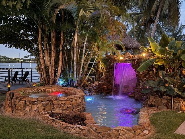 7521 SW 56th St in Miami, FL - Building Photo - Building Photo