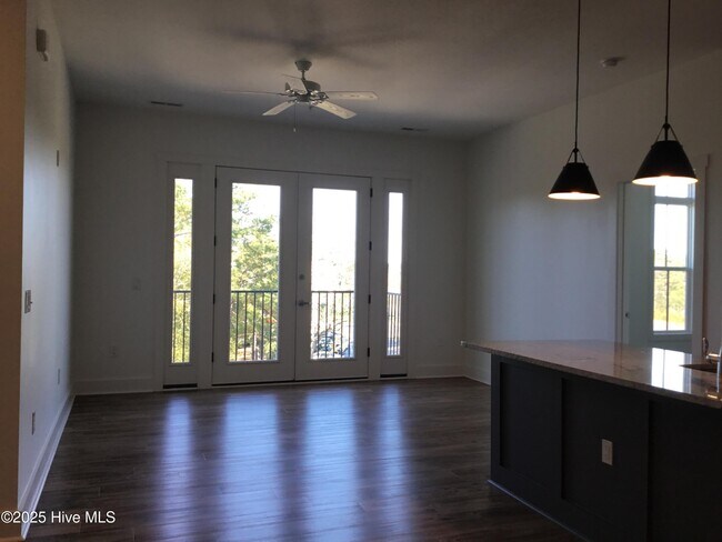204 Arcadian Row in Wilmington, NC - Building Photo - Building Photo