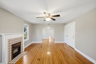 25 W Tulane Rd in Columbus, OH - Foto de edificio - Building Photo