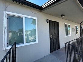 4444 Menlo Ave in San Diego, CA - Building Photo