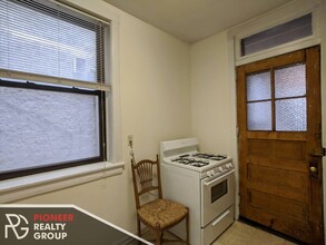2902 N Clark St, Unit 2882-2 in Chicago, IL - Foto de edificio - Building Photo