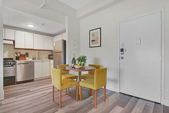 1300 Collins Ave in Miami Beach, FL - Building Photo - Building Photo