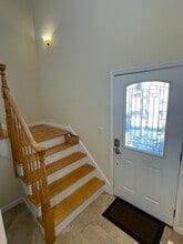 292 Hemlock Ter, Unit 2 in Teaneck, NJ - Building Photo - Building Photo