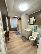 38 Crosby St in Orono, ME - Building Photo - Building Photo