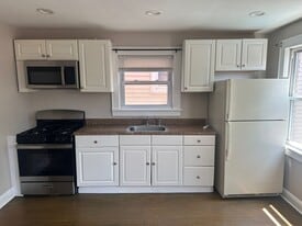 241 Palisade Ave in Garfield, NJ - Building Photo